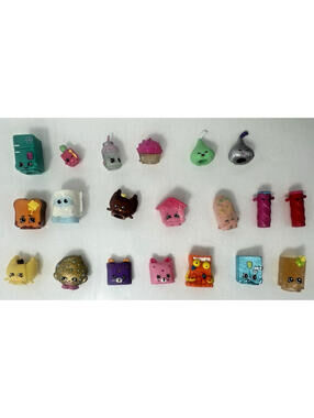 Shopkins Sweet Treats Lot 20 Season 1/2 Fashion Vinyl Mini Figures Ultra Rare G